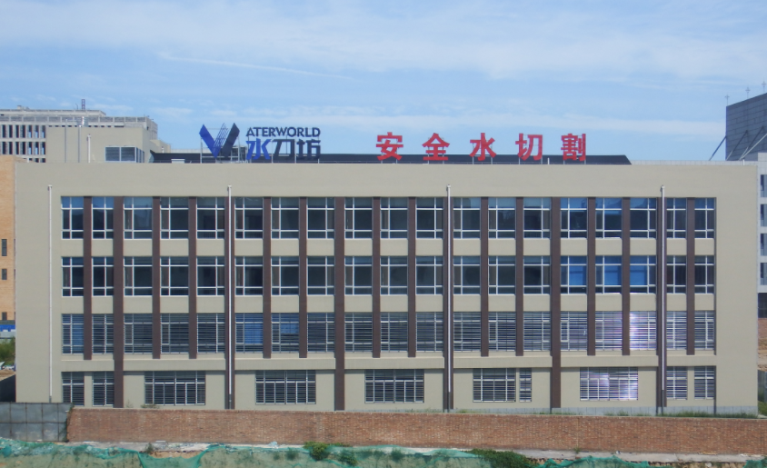 小型便攜式水刀：石油化工行業(yè)的革新切割工具——河北銳迅應(yīng)用案例解析
